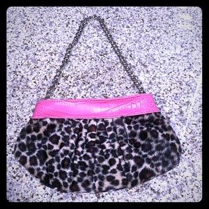 Adorable Little Girl’s Leopard Print Chain apures